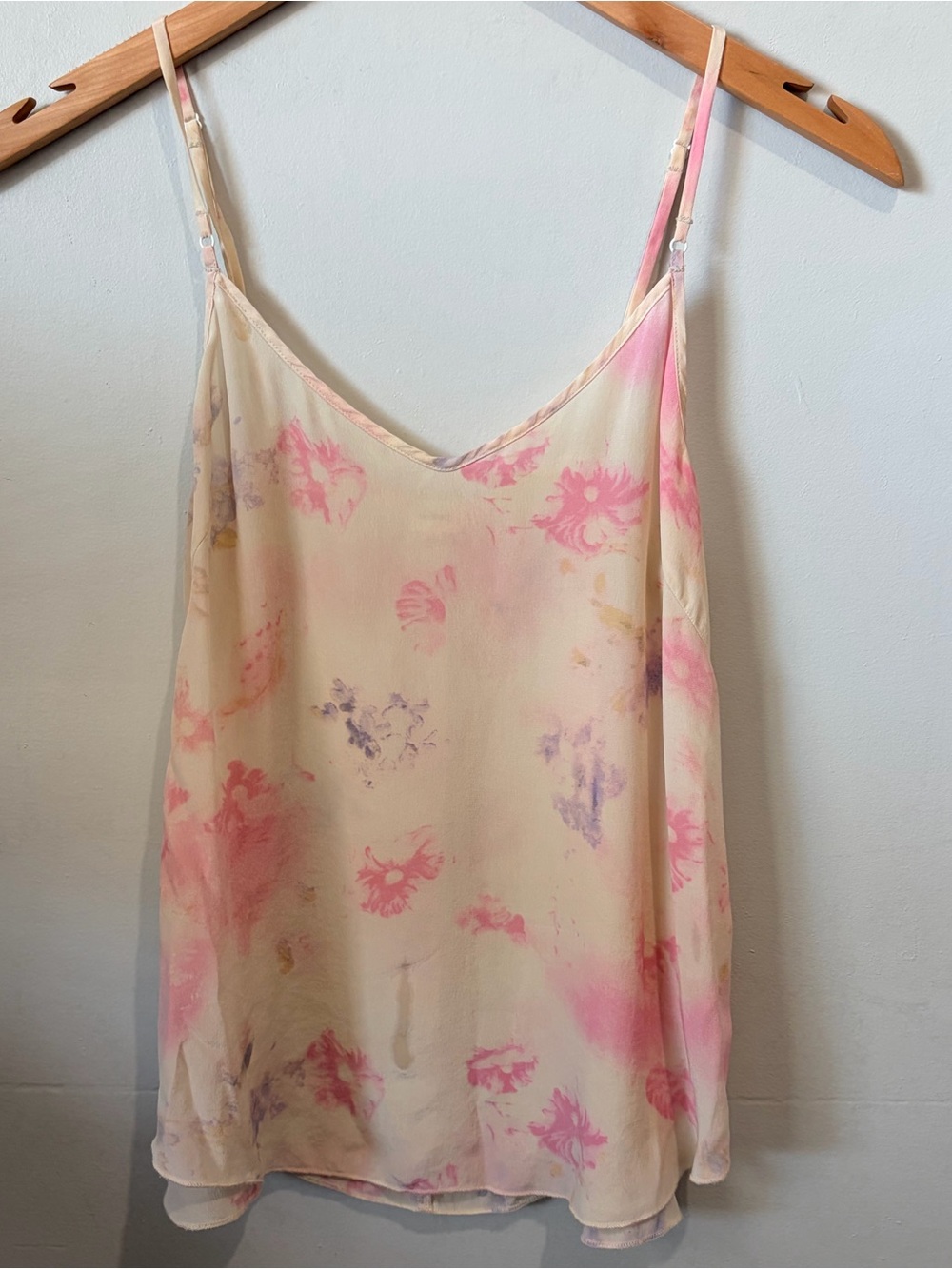 Wilfred Aritzia 100% Silk Cami Top Pink Watercolor Floral Small